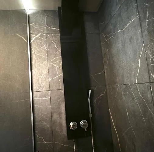 La Black / Les Romantiques A Centre Historique Apartman *