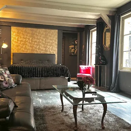 La Black / Les Romantiques A Centre Historique * Honfleur
